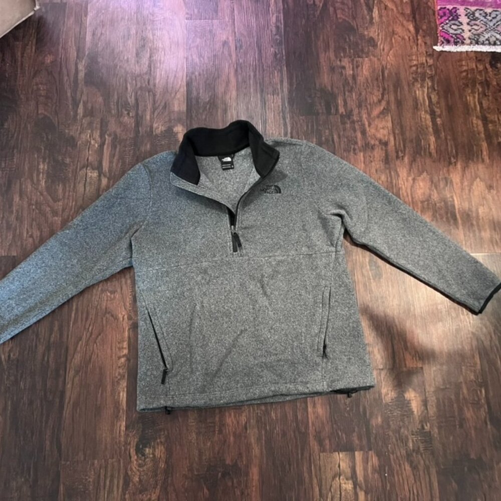 The North Face Women’s XL Grey Quarter Zip Fleece Jacket
